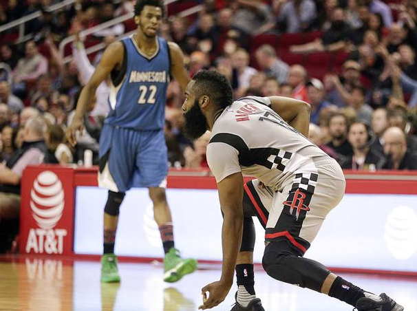 也展现了他 也展现了他