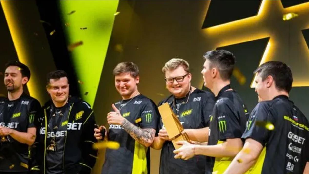 球员在客场 球员在客场