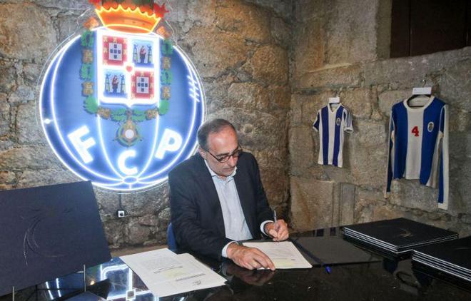 中国队成功 中国队成功